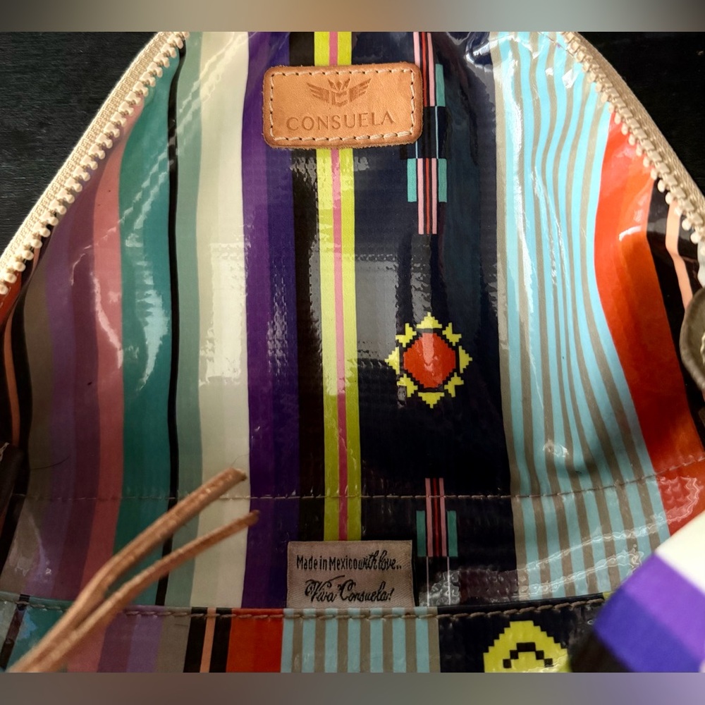 ✨ Consuela Medium Makeup / Cosmetic Bag – Iridescent Cream ✨ - Picture 5 of 6